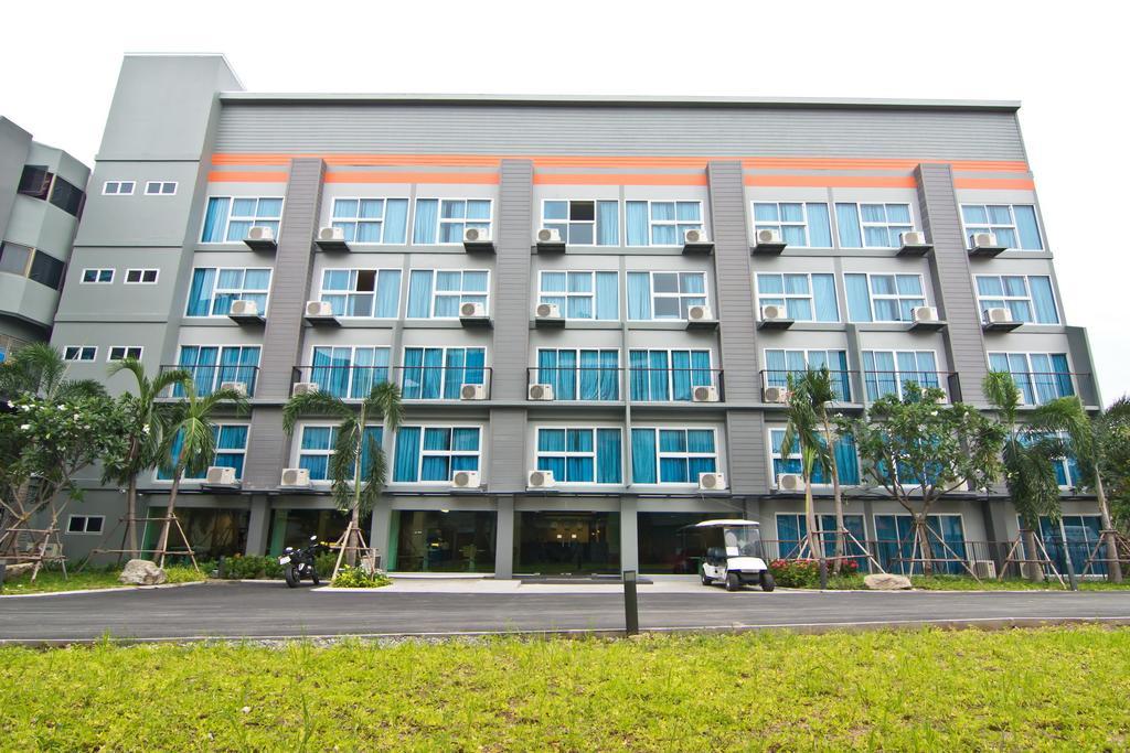 Sunshine One Hotel Pattaya Exterior photo