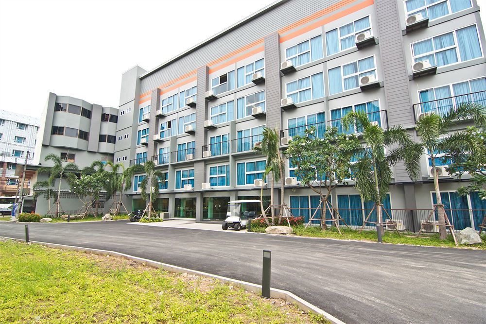 Sunshine One Hotel Pattaya Exterior photo